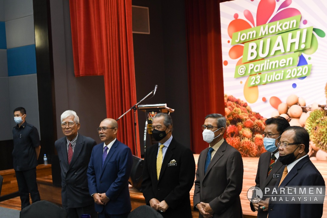 rogram-kempen-lebihkan-makan-buah-buahan-tempatan-bersama-ahli-parlimen-malaysia